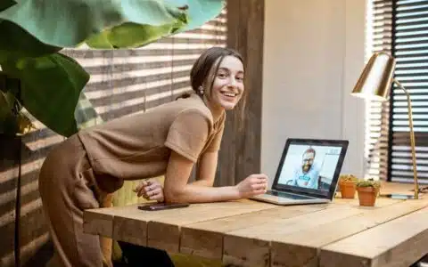 7 Design-Worthy Zoom Virtual Meeting Tips