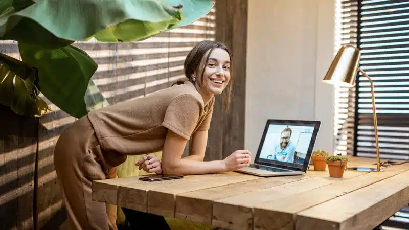 7 Design-Worthy Zoom Virtual Meeting Tips